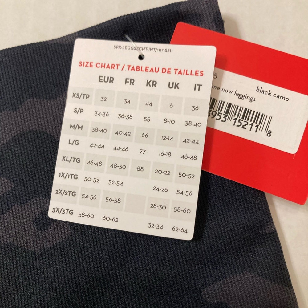 SPANX | NWT Look At Me Now Leggings Black Camo - Picture 5 of 6